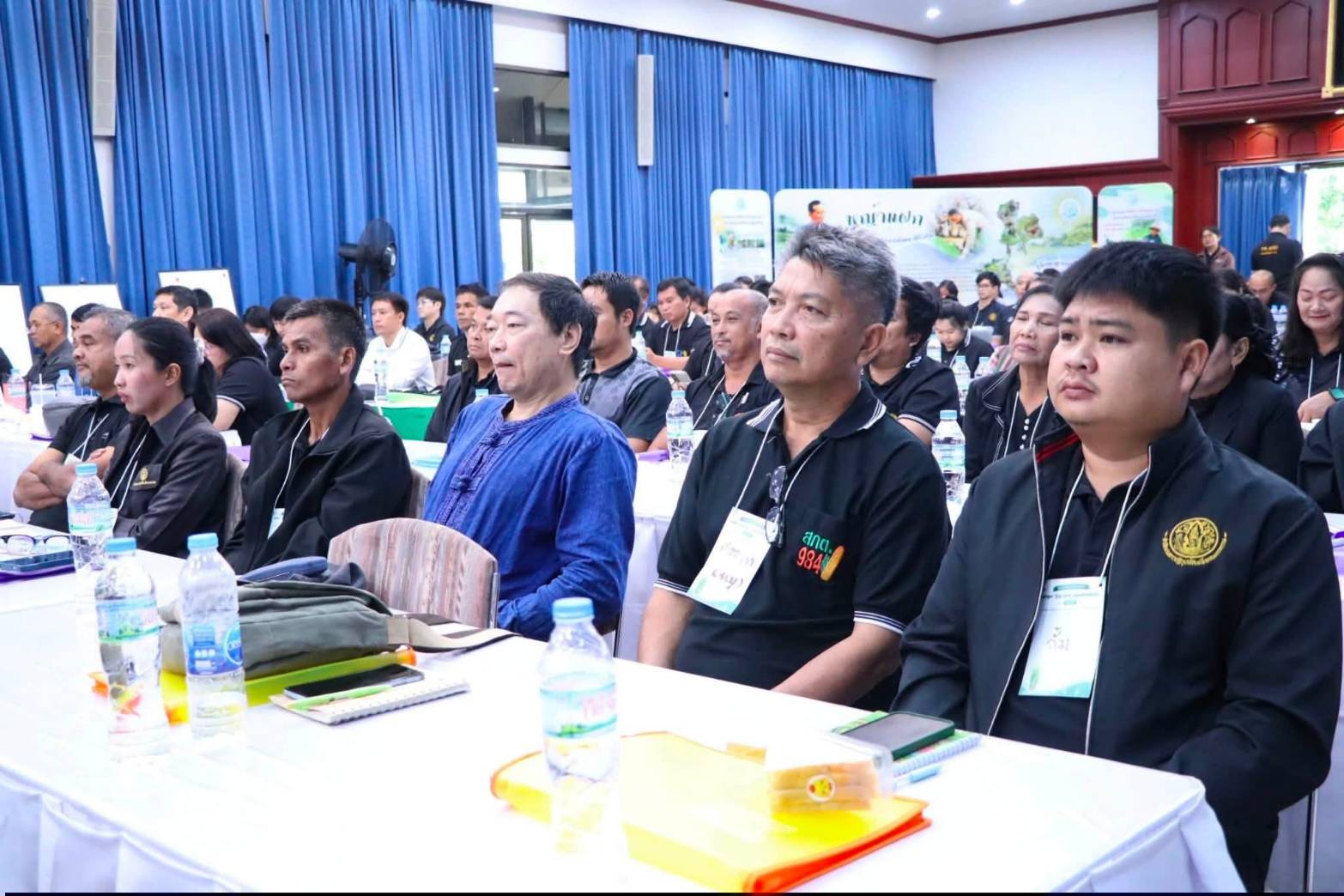 title - เลขาธิการสำนักงานการปฏิรูปที่ดินเพื่อเกษตรกรรม เป็นประธานในพิธีเปิดโครงการฝึกอบรมเชิงปฏิบัติการ หลักสูตร “รู้ปลูก รู้รักษา รู้คุณค่าของหญ้าแฝก” ระยะที่ 2 ภายใต้โครงการพัฒนาและรณรงค์การใช้หญ้าแฝกอันเนื่องมาจากพระราชดำริ ประจำปีงบประมาณ พ.ศ. 2569 ณ ศูนย์ส่งเสริมและพัฒนาอาชีพเสริมนอกภาคการเกษตร (ศพส.)
